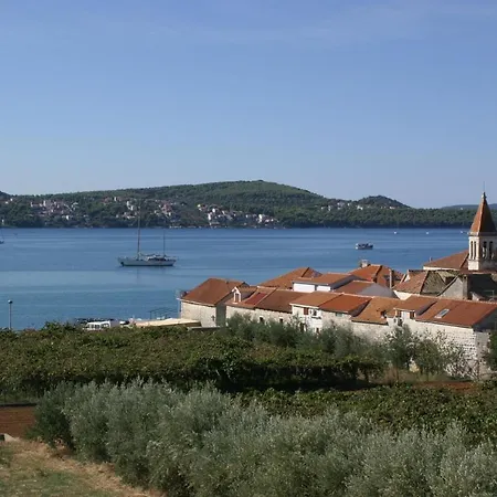 Апартаменти By The Sea Seget Donji, - 2041 Трогір