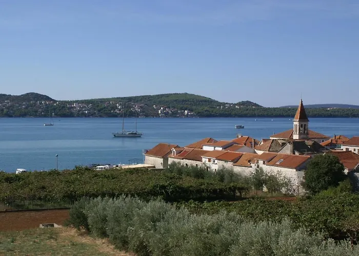 Appartement By The Sea Seget Donji, - 2041 Trogir