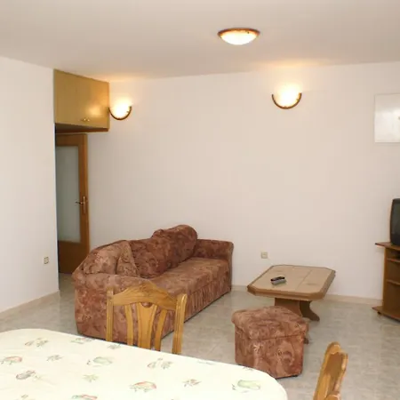 Apartment By The Sea Seget Donji, - 2041 Trogir